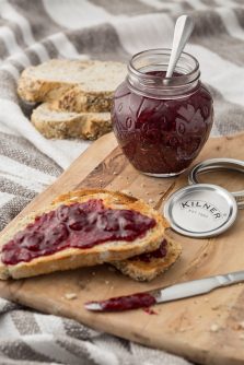 Kilner Fruit Preserve Jar Strawberry Jam Heart of the Home Lytham www.potdolly.com Kilner_strawberrypreservejar_0025.582_4